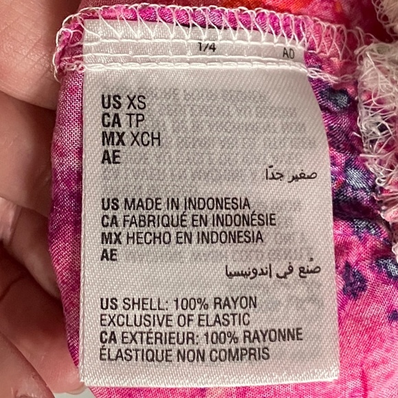 Pink Poppies Sleeveless Blouse Size XS - Picture 9 of 10